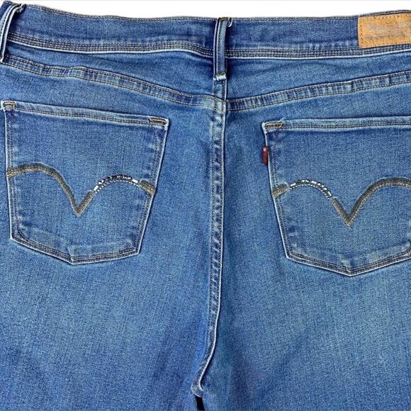 Levi’s 512 Perfectly Slimming High Rise Bootcut Jeans Size 33 - Picture 2 of 7